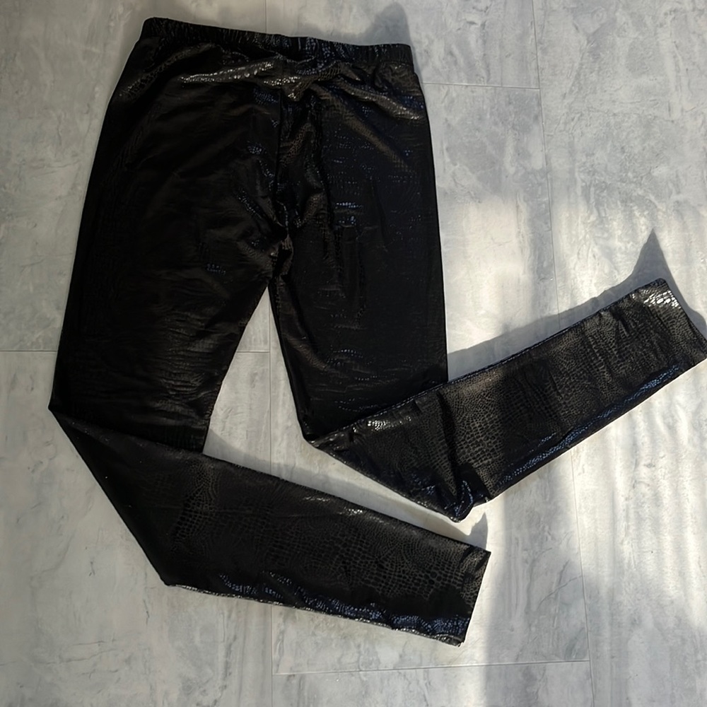 Bebe Leggings Tights 2B Black Snakeskin patterned NWT Size S